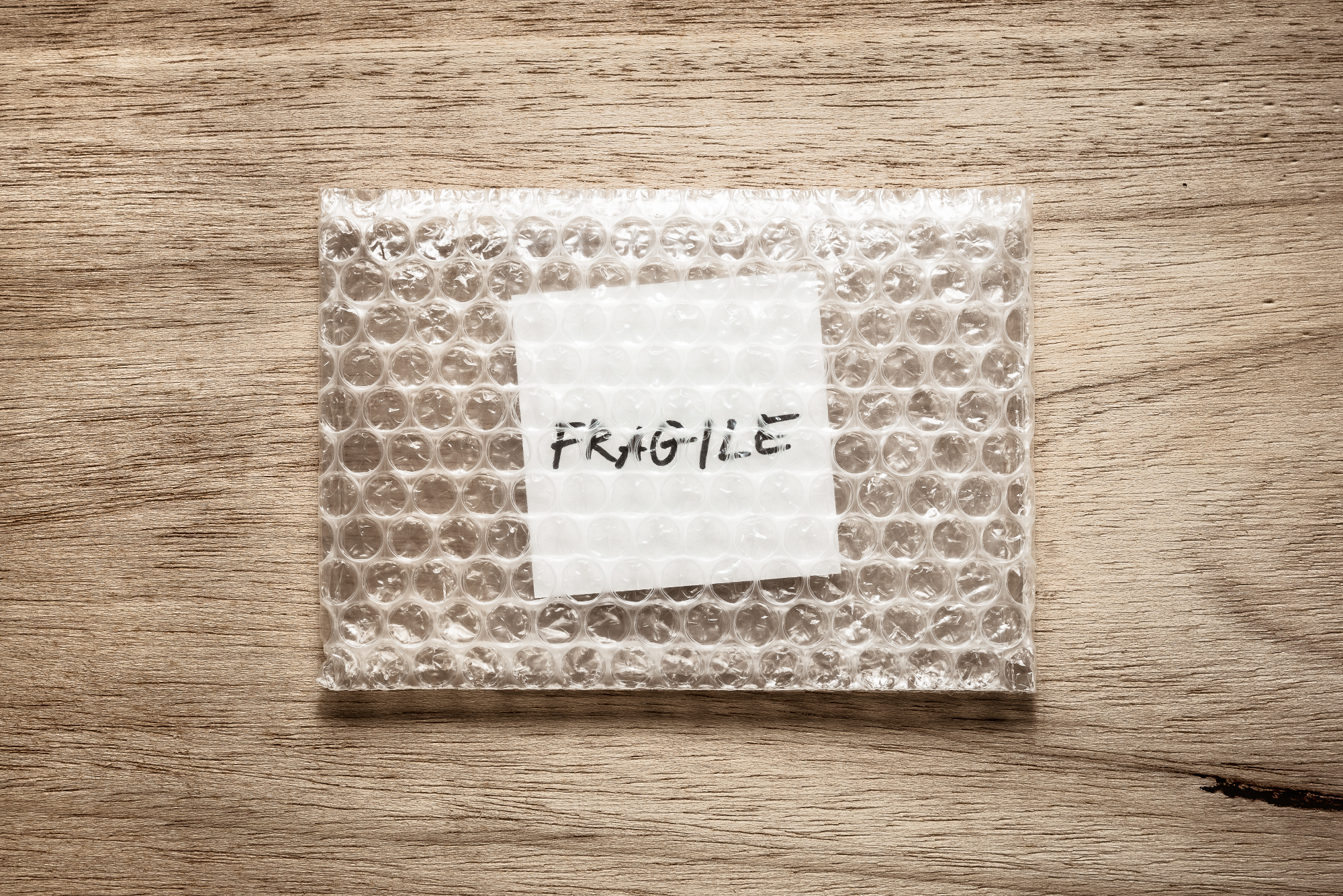 How to Properly Wrap Fragile Items with Bubble Wrap