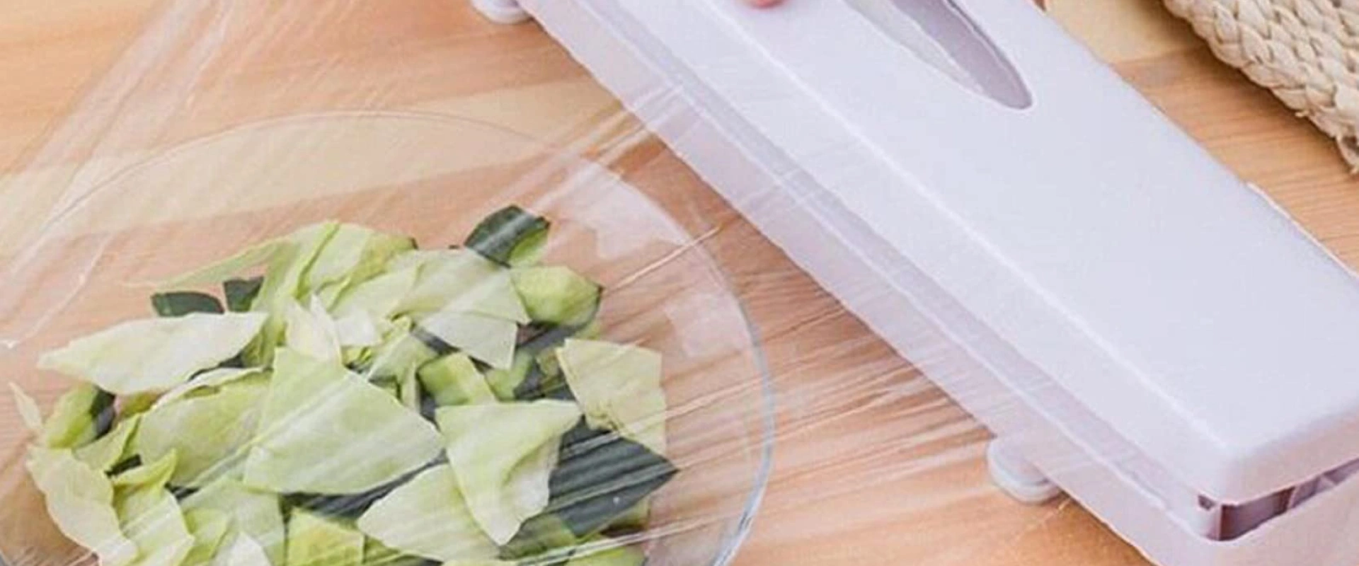 How to Select the Right Stretch Wrap Dispenser